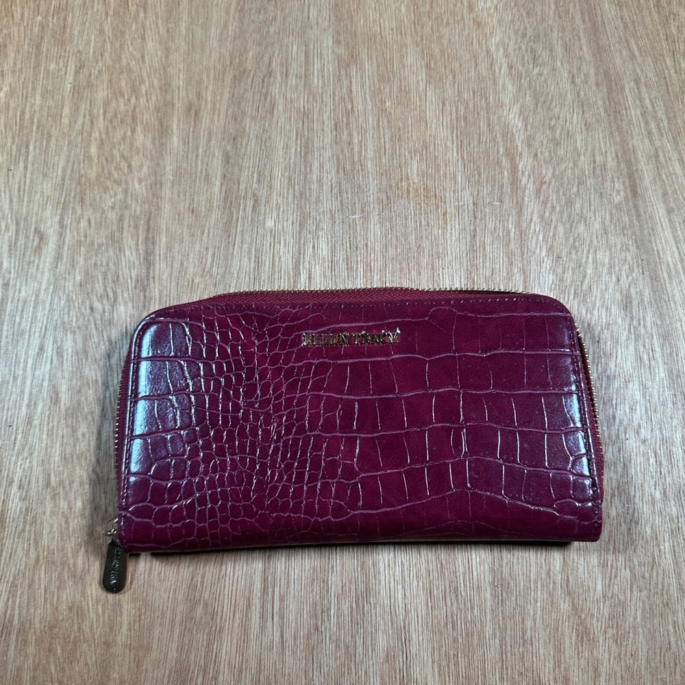 Ellen Tracy Wallet Womens OS Burgundy Croc Embossed Zip Around Accordion Clutch